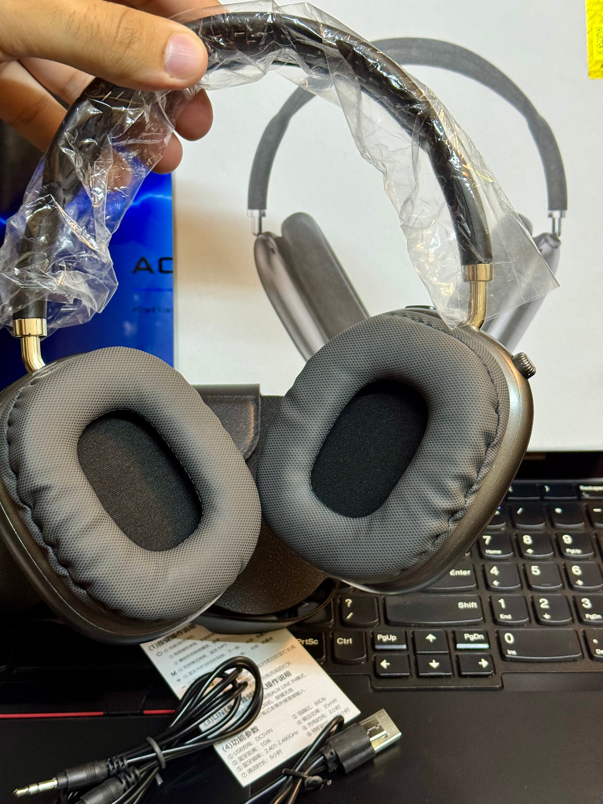 Apple AirPods Max Headphones ( with Leather Case & Pop Up )
