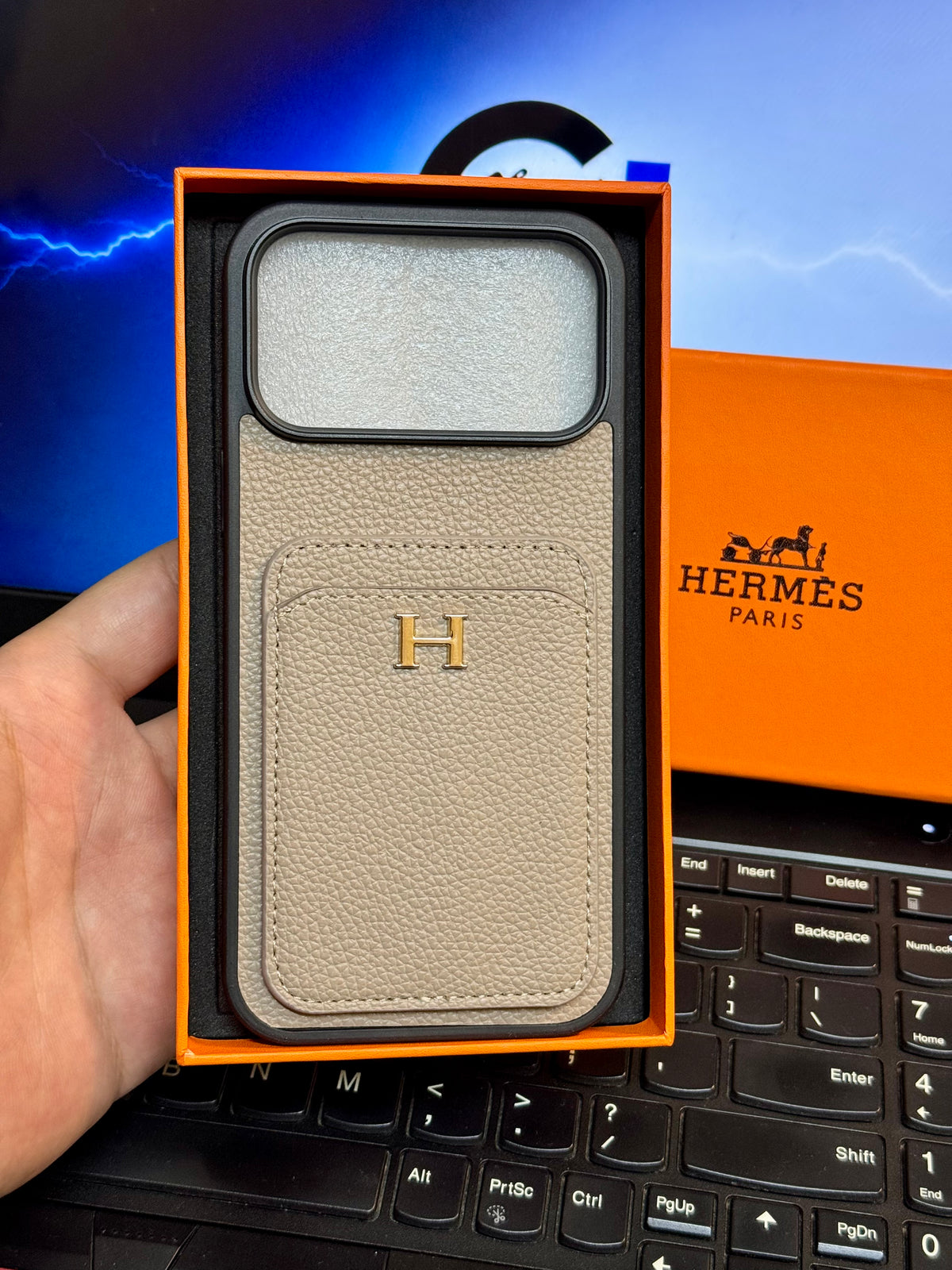 Hermès Paris Classic Gray Luxury Phone Case – All iPhone Models